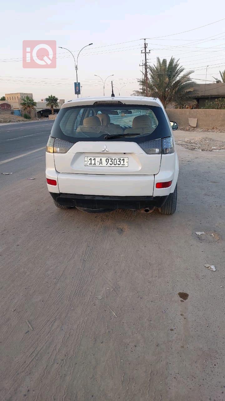 ميتسوبيشي اوتلاندر